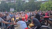BAJKERI U KIKINDI USTALI PROTIV BLOKADA! I oni izašli na ulice (VIDEO)