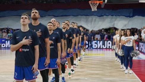 ŠTA NAM SRBI PRIREDIŠE? Slovenci u šoku posle šamara kakav ne pamte usred Beograda ŠTA NAM SRBI PRIREDIŠE? Slovenci u šoku posle šamara kakav ne pamte usred Beograda