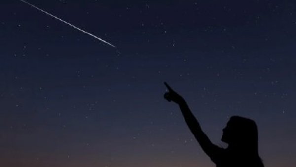ВЕЧЕРАС ЗАМИСЛИТЕ ЖЕЉУ! Немојте се изненадити ако видите звезду падалицу ВЕЧЕРАС ЗАМИСЛИТЕ ЖЕЉУ! Немојте се изненадити ако видите звезду падалицу