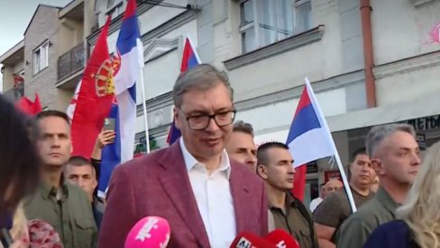 ВАЖНО ЈЕ ДА ЛИ ЈЕ НАРОД ЗАДОВОЉАН, НЕ ДА ЛИ СУ ОНИ ЗАДОВОЉНИ Вучић одговорио опозиционим медијима на срамна негодовања поводом нових мера ВАЖНО ЈЕ ДА ЛИ ЈЕ НАРОД ЗАДОВОЉАН, НЕ ДА ЛИ СУ ОНИ ЗАДОВОЉНИ Вучић одговорио опозиционим медијима на срамна негодовања поводом нових мера