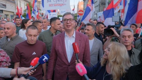 MORAMO DA BUDEMO NA STRANI OBIČNOG NARODA Vučić o novim merama: Na svim proizvodima će se osetiti, pre svega prehrambenim, kućna higijena MORAMO DA BUDEMO NA STRANI OBIČNOG NARODA Vučić o novim merama: Na svim proizvodima će se osetiti, pre svega prehrambenim, kućna higijena