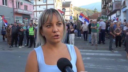 ГРАЂАНИ ПРОТИВ БЛОКАДА: Моћне поруке из целе Србије (ВИДЕО) ГРАЂАНИ ПРОТИВ БЛОКАДА: Моћне поруке из целе Србије (ВИДЕО)