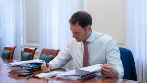 ТО СУ МЕРЕ ЗА НАРОД Мали: За разлику од оних који желе да униште Србију и да блокирају њен напредак, ми се боримо за обичног човека