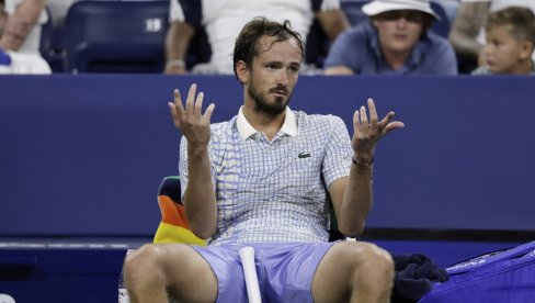 СТИГЛИ НА ГРАНИЦУ, А ОНДА ШОК! Каква драма Данила Медведева на Блиском истоку