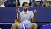 NE TRENIRA, NIŠTA SE PROMENITI NEĆE! Čuveni ruski teniser udario na Danila Medvedeva