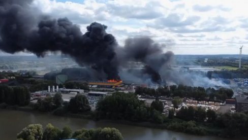 VIŠE MRTVIH U EKSPLOZIJI U SKLADIŠTU U HAMBURGU: U blokadi auto-put A1 (FOTO/VIDEO)