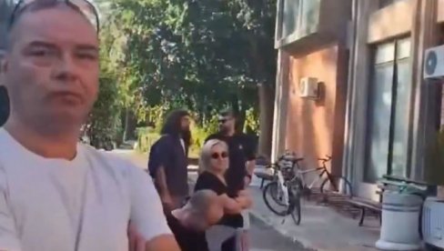 SEPARATISTA JEŠIĆ NE ODUSTAJE: Došao da blokira rad Filozofskog fakulteta u Novom Sadu (FOTO)