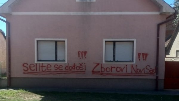 ФАШИЗАМ НА ДЕЛУ: Блокадери напали породицу Владимира Балаћа - уништили им кућу (ФОТО)
