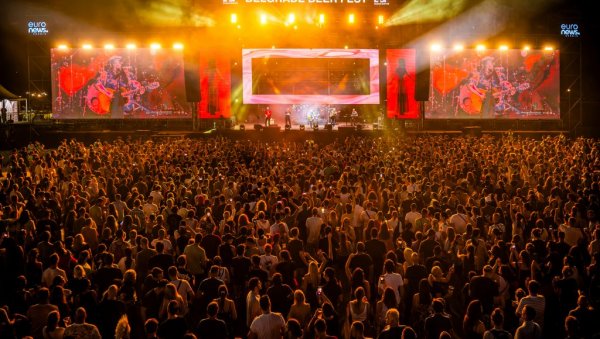 Вечерас почиње BELGRADE BEER FEST – Три дана рокенрола и БЕСПЛАТНОГ ПИВА! Вечерас почиње BELGRADE BEER FEST – Три дана рокенрола и БЕСПЛАТНОГ ПИВА!