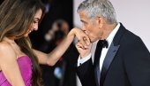 O KLUNIJEVIMA NE PRESTAJE DA SE PRIČA: Možda je njegova premijera filma, ali je ona ukrala sav šou