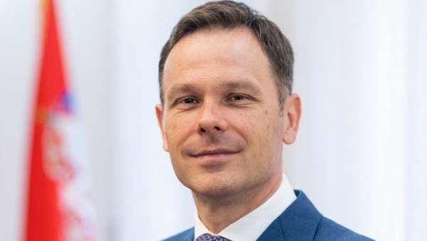 ОД ДАНАС МАЊЕ КАМАТНЕ СТОПЕ Мали: Поштанска је већ одобрила прва два повољнија кредита ОД ДАНАС МАЊЕ КАМАТНЕ СТОПЕ Мали: Поштанска је већ одобрила прва два повољнија кредита