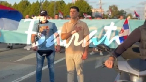 ХИМНА КОЈА НАС УЈЕДИЊУЈЕ, МОЈ ГРАД, МОЈА СРБИЈА, МОЈИ ЉУДИ Студент Балаћ се огласио дирљивим снимком (ВИДЕО) ХИМНА КОЈА НАС УЈЕДИЊУЈЕ, МОЈ ГРАД, МОЈА СРБИЈА, МОЈИ ЉУДИ Студент Балаћ се огласио дирљивим снимком (ВИДЕО)