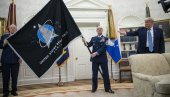 РОЈТЕРС ТВРДИ: Трамп планира да премести седиште Америчке свемирске команде РОЈТЕРС ТВРДИ: Трамп планира да премести седиште Америчке свемирске команде