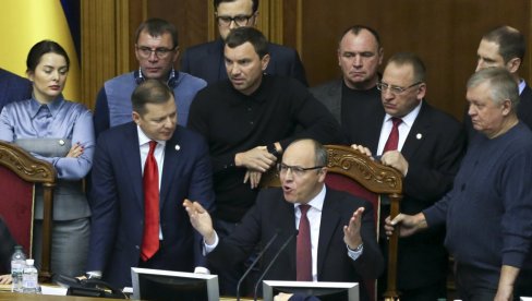 КО ЈЕ УБИЦА ПАРУБИЈА? Ликвидација једног од вођа крвавог Мајдана и организатора пакла у Одеси уздрмала Украјину КО ЈЕ УБИЦА ПАРУБИЈА? Ликвидација једног од вођа крвавог Мајдана и организатора пакла у Одеси уздрмала Украјину