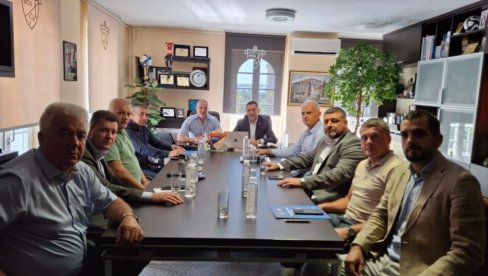 Потписани уговори о изградњи нових фудбалских терена у Београду