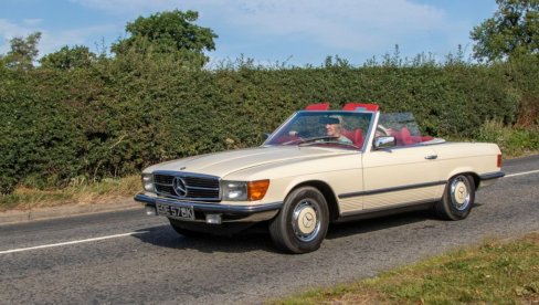 На пензионера регистровано 3.000 возила, стигло му 21 милиона динара казне за паркирање и прекршаје