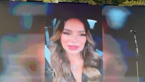 SEVERINA NA BLOKADERSKOM PRAJDU: Ustaška pevačica pumpa (VIDEO) SEVERINA NA BLOKADERSKOM PRAJDU: Ustaška pevačica pumpa (VIDEO)