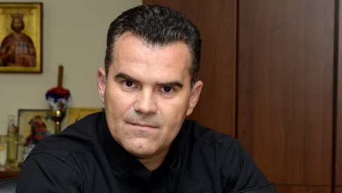 KANDIĆKA PROGLAŠAVA VULEVIĆA ZA POŠTENOG I ČASNOG!? Sad je jasno da je kriminalac KANDIĆKA PROGLAŠAVA VULEVIĆA ZA POŠTENOG I ČASNOG!? Sad je jasno da je kriminalac