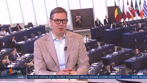 У ТОКУ ЈЕ СВЕОПШТА, НЕПОГРЕШИВА ХАЈКА НА СРБИЈУ Вучић: Они неће да виде 125.000 људи на улицама, али хоће 3.000 и рећи масовни протести У ТОКУ ЈЕ СВЕОПШТА, НЕПОГРЕШИВА ХАЈКА НА СРБИЈУ Вучић: Они неће да виде 125.000 људи на улицама, али хоће 3.000 и рећи масовни протести