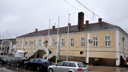 DONETA ODLUKA: Medijima raspodeljeno 300.000 dinara DONETA ODLUKA: Medijima raspodeljeno 300.000 dinara