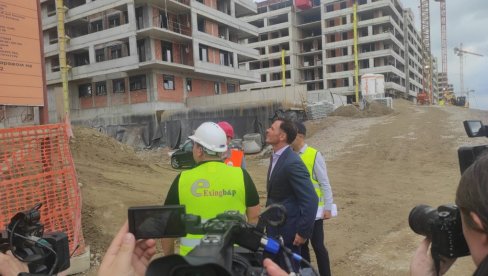 MALI U SURČINU: Ministar obilazi radove na izgradnji Ekspo sela (VIDEO) MALI U SURČINU: Ministar obilazi radove na izgradnji Ekspo sela (VIDEO)