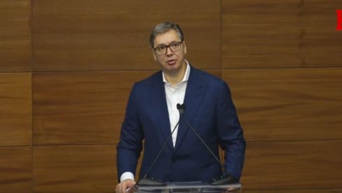 ПОРЕД РУШЕЊА ЦРКВЕ, САДА УДАРАЈУ НА ВОЈСКУ: Вучић о хистерији због војне параде (ВИДЕО)