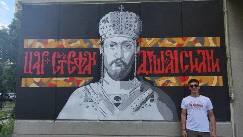 MURAL CARA DUŠANA U CENTRU GRADA: Delo mladog umetnika oduševilo Banjalučane