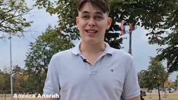 СВАКОДНЕВНО СУ ЗАУСТАВЉАЛИ САОБРАЋАЈ, А САДА ИМ СМЕТА ВОЈНА ПАРАДА: Блокадер снимио видео у ком се жали што људи мало дуже чекају превоз