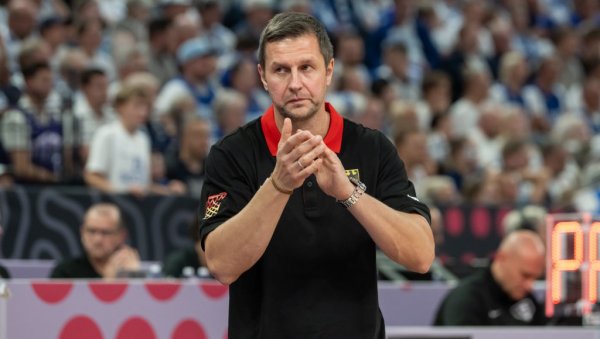 ВЕЛИКА ЈЕ ЧАСТ ШТО ИМАМО ШАНСУ: Селектор Немачке рођен у Србији се огласио после пласмана у финале Евробаскета ВЕЛИКА ЈЕ ЧАСТ ШТО ИМАМО ШАНСУ: Селектор Немачке рођен у Србији се огласио после пласмана у финале Евробаскета