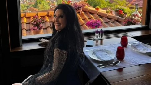 SARAJEVO NA NOGAMA: Dragana Mirković obećava spektakl u Zetri u znaku hitova i humanosti (FOTO) SARAJEVO NA NOGAMA: Dragana Mirković obećava spektakl u Zetri u znaku hitova i humanosti (FOTO)