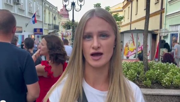 ЈАСНА ПОРУКА ИЗ РАШКЕ: Морамо се на миран начин борити против свега што кочи нашу Србују (ВИДЕО) ЈАСНА ПОРУКА ИЗ РАШКЕ: Морамо се на миран начин борити против свега што кочи нашу Србују (ВИДЕО)