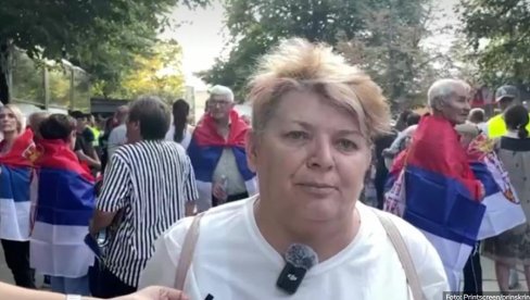 GRAĐANI INĐIJE JASNI: Deca u školu, studenti na fakultet, radnici na posao“ (VIDEO) GRAĐANI INĐIJE JASNI: Deca u školu, studenti na fakultet, radnici na posao“ (VIDEO)