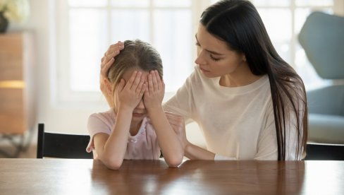 И деца могу да буду депресивна: 10 знакова које родитељи треба да препознају И деца могу да буду депресивна: 10 знакова које родитељи треба да препознају