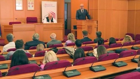 SRBIJA I SRPSKA O SARADNJI I ISKUSTVIMA IZ OBLASTI PROMETA NEKRETNINAMA: Siva ekonomija koči tržište