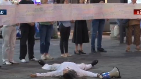 BLOKADERI NAPUSTILI SVAKI VID NORMALNOSTI: Bizaran performans u centru Beograda, N1 sve prenosio bez čuđenja (VIDEO) BLOKADERI NAPUSTILI SVAKI VID NORMALNOSTI: Bizaran performans u centru Beograda, N1 sve prenosio bez čuđenja (VIDEO)