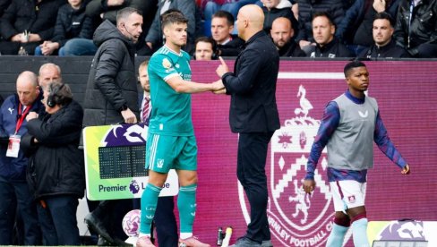 КРИМИНАЛНО ЈЕ! Легенда Ливерпула ударила по Милошу Керкезу