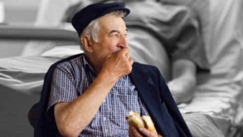 Kad oseti da mu se život bliži kraju - čovek obično radi 1 stvar