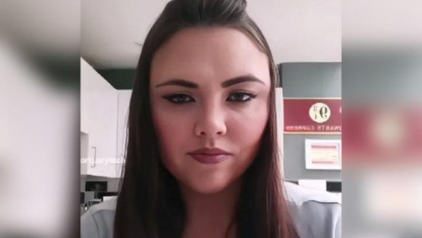 ОВА ДЕВОЈКА ЗАРАЂУЈЕ 53.000 ЕВРА ГОДИШЊЕ, АЛИ ЊЕН ПОСАО НИКО НЕ ЖЕЛИ ДА РАДИ: За кратко време је напредовала, а квалификације нису потребн ОВА ДЕВОЈКА ЗАРАЂУЈЕ 53.000 ЕВРА ГОДИШЊЕ, АЛИ ЊЕН ПОСАО НИКО НЕ ЖЕЛИ ДА РАДИ: За кратко време је напредовала, а квалификације нису потребн
