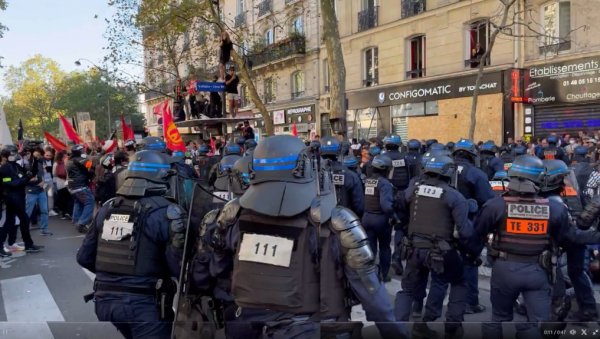 ЕСКАЛАЦИЈА ХАОСА У ФРАНЦУСКОЈ: Огласило се Министарство унутрашњих послова, има још повређених (ВИДЕО)