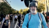 НАПЕТО У ФРАНЦУСКОЈ: Дописник Новости из Париза Горан Чворовић извештава са париских улица где су у току демонстрације (ФОТО)