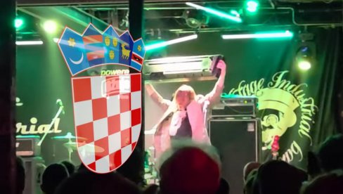 POJAVIO SE SNIMAK UŽASA U ZAGREBU: Slavni pevač doživeo nervni slom na sceni, lomio sve i na kraju skočio sa bine (VIDEO) POJAVIO SE SNIMAK UŽASA U ZAGREBU: Slavni pevač doživeo nervni slom na sceni, lomio sve i na kraju skočio sa bine (VIDEO)