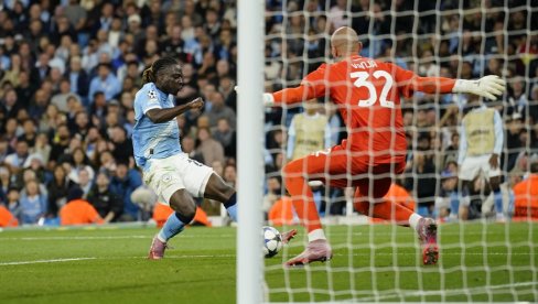 NAPOLI SLAVI SRBINA: Milinković Savić obranio penal u pobedi nad Lećeom (FOTO/VIDEO)