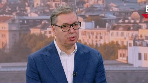 НИСТЕ ЈАЧИ, НИКО НИЈЕ ЈАЧИ ОД ДРЖАВЕ Вучић на Блиц ТВ - Неки људи су помислили да могу насиљем да дођу на власт (ФОТО)
