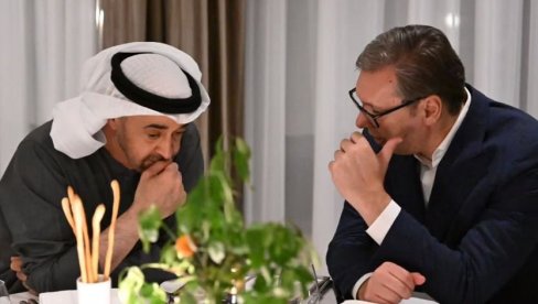 MOHAMED BIN ZAJED STIGAO U BEOGRAD, UGOSTIO GA VUČIĆ: Posebno sam zahvalan što će veliki prijatelj Srbije biti gost na vojnoj paradi MOHAMED BIN ZAJED STIGAO U BEOGRAD, UGOSTIO GA VUČIĆ: Posebno sam zahvalan što će veliki prijatelj Srbije biti gost na vojnoj paradi