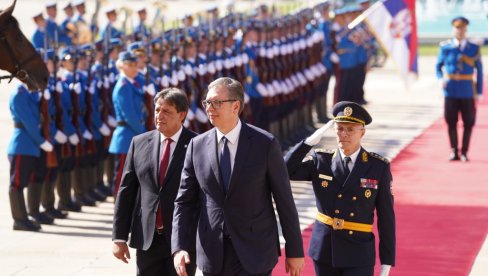 ONI SU TEMELJ NAŠE BEZBEDNOSTI, SUVERENITETA I NEPROBOJNI ŠTIT Predsednik Vučić oglasio se moćnom porukom posle vojne parade