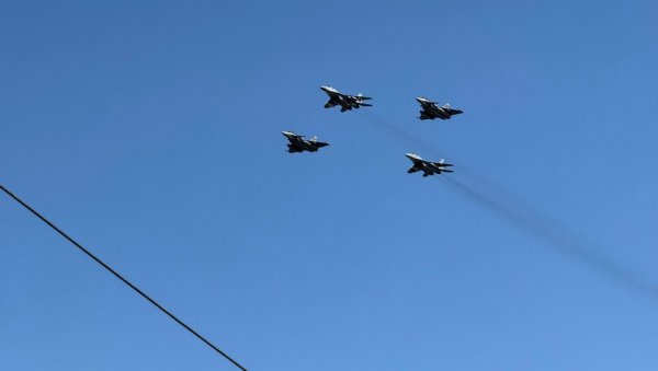 МОЋНИ РАФАЛИ И МИГ-ОВИ 29 НА СРПСКОМ НЕБУ: Спектакл за крај, великим аплаузом испрећена убојита авијација (ВИДЕО)