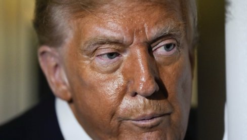 НАПАДНУТ ТРАМПОВ ХЕЛИКОПТЕР: Председник у њему, општи хаос над Вашингтоном (ВИДЕО)