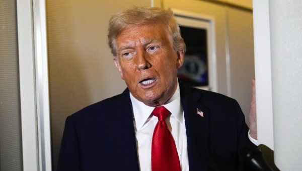 ТРАМП ОБЈАВИО ДА ЈЕ ПОСТИГНУТ ДОГОВОР: Израел ће повући војску, сви таоци брзо на слободи ТРАМП ОБЈАВИО ДА ЈЕ ПОСТИГНУТ ДОГОВОР: Израел ће повући војску, сви таоци брзо на слободи