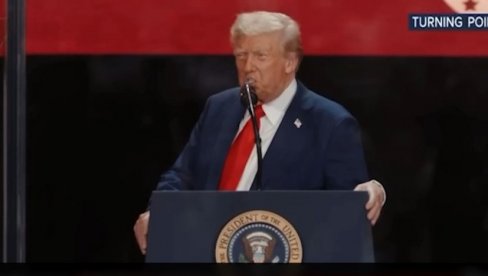 Трамп током комеморације Кирку указао на потпуно исте проблеме са којима се суочава и Србија у борби против екстремне левице (ВИДЕО)