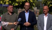 СИМИЋ: Наша обавеза да унапредимо положај нашег народа и у Истоку, и у Клини, и у Пећи (ВИДЕО) СИМИЋ: Наша обавеза да унапредимо положај нашег народа и у Истоку, и у Клини, и у Пећи (ВИДЕО)